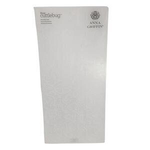 Anna Griffin Cricut Cuttlebug Flourish Card Embossing Folder 12” Long